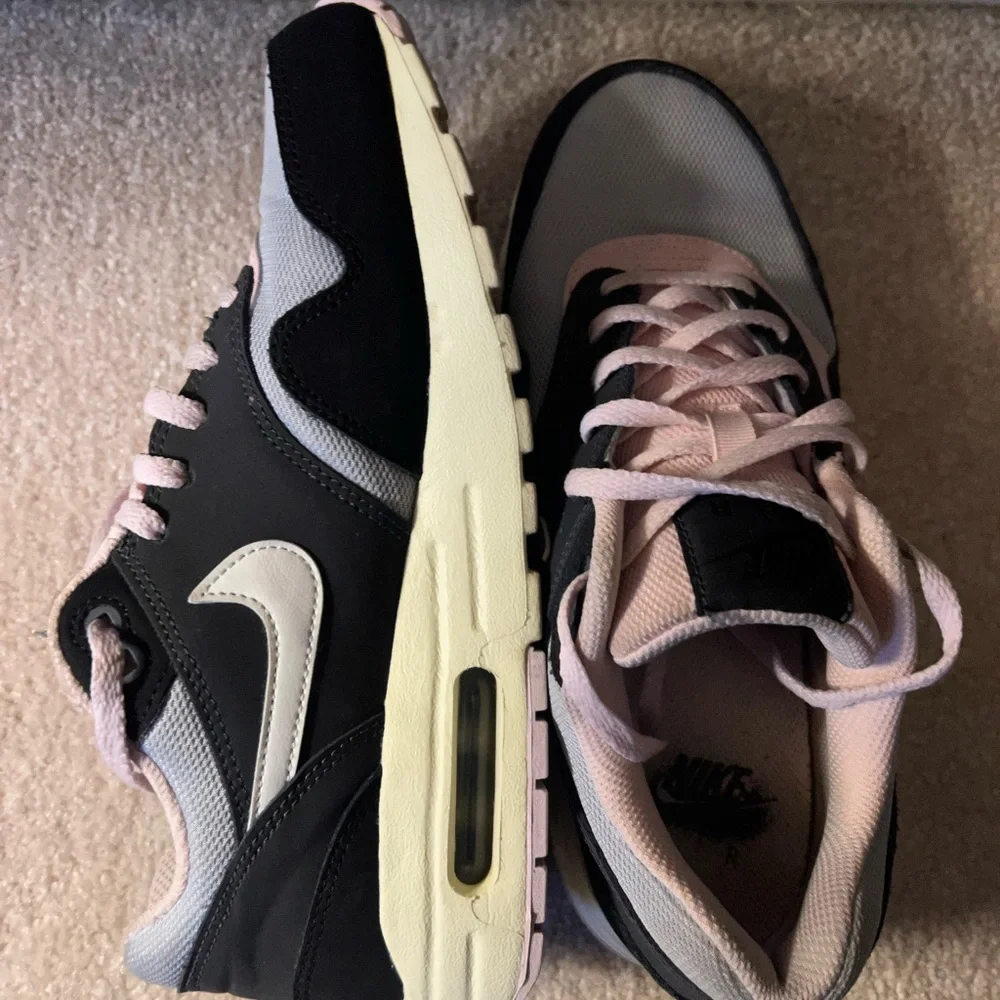 Nike Air Max 90 Size 7Y - Picture 4 of 5